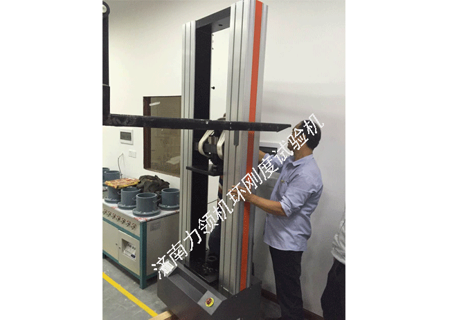 环刚度试验机广东客户调试现场