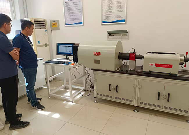 Jinan Lili nuevo detector de pernos de alta resistencia estándar pasa con éxito la aceptación de seguridad de ingeniería de escolta de precisión