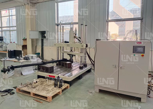 Jinan Liling entrega ingeniosa para ayudar a [un fabricante de piezas de automóviles en shandong] a depurar con éxito la máquina de prueba de fatiga de resorte de placa y ponerla en funcionamiento sin problemas.